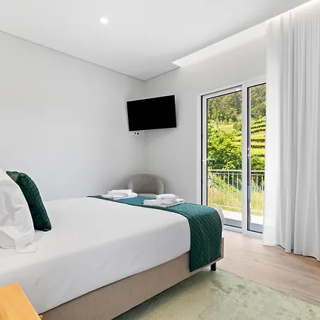 North View 4*